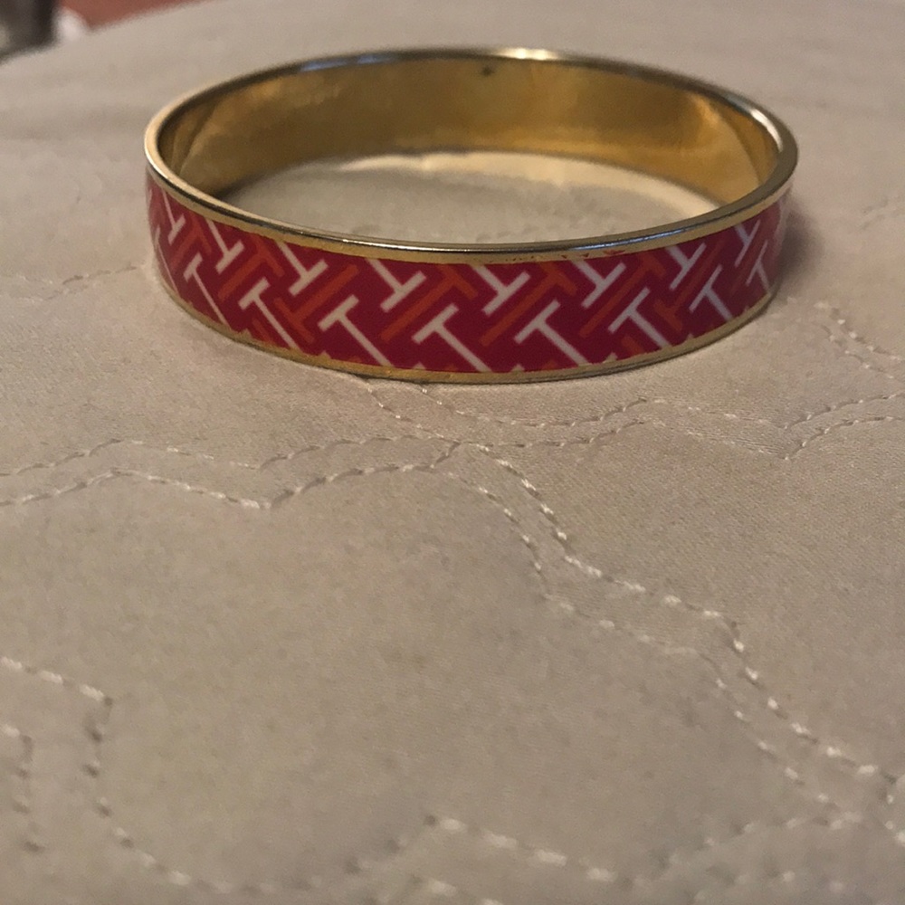 Bangle bracelet
